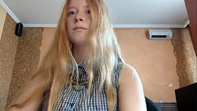 KateVibe_01 Show in webcam