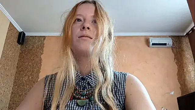 KateVibe_01 Adlı Modelin Canlı XXX Sohbeti