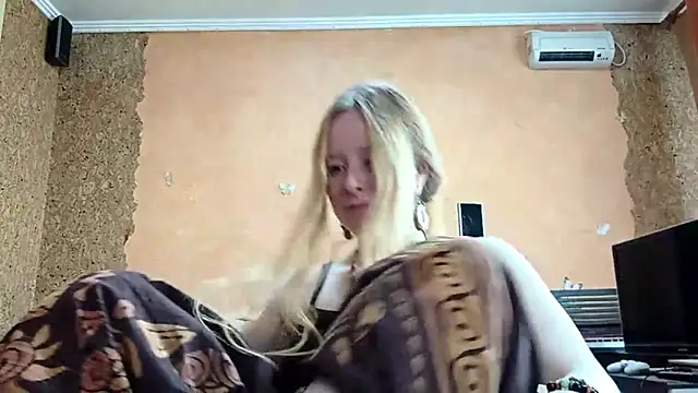 XXX chat uživo modela KateVibe_01