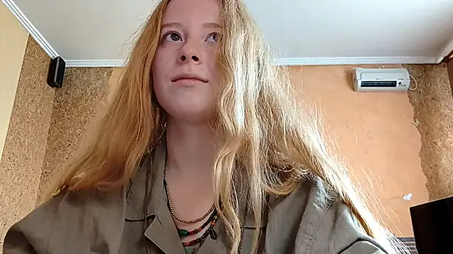 KateVibe_01's Webcam Show