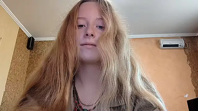 Chatroom XXX en direct de KateVibe_01