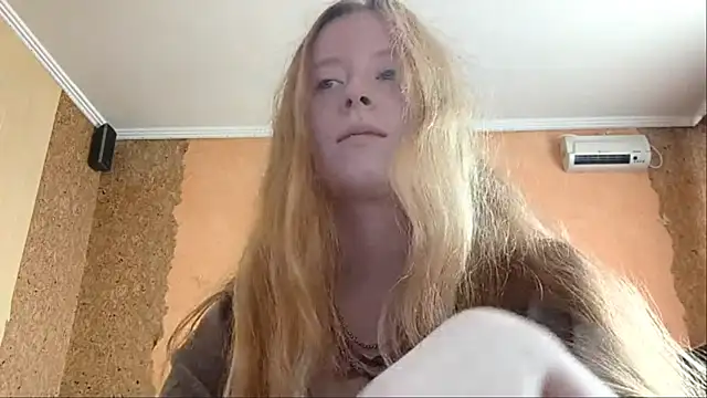 KateVibe_01's Webcam Show
