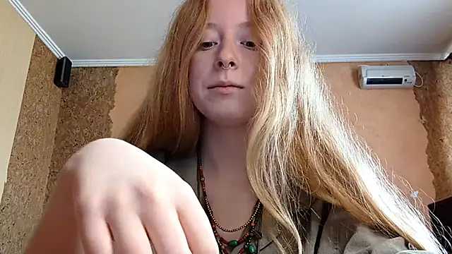 צ'אט XXX בשידור חי של KateVibe_01