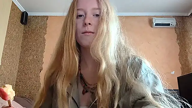 KateVibe_01 Show in webcam