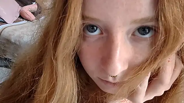 KateVibe_01 Adlı Modelin Canlı XXX Sohbeti