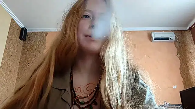 KateVibe_01 Show in webcam