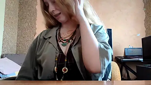 KateVibe_01 Adlı Modelin Canlı XXX Sohbeti