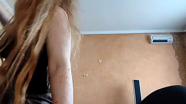 KateVibe_01 Adlı Modelin Canlı XXX Sohbeti