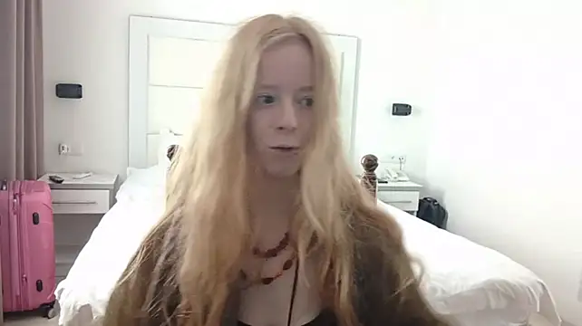 KateVibe_01 Webcamshow