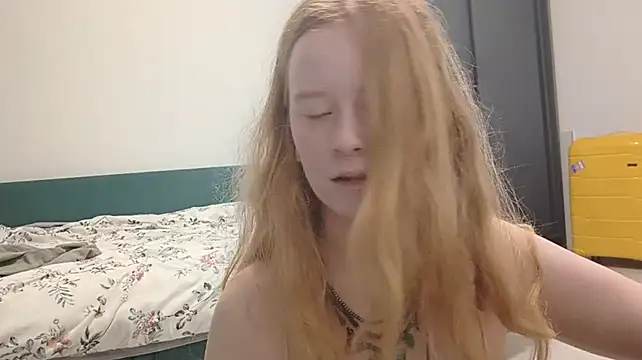 KateVibe_01's Live XXX Chat