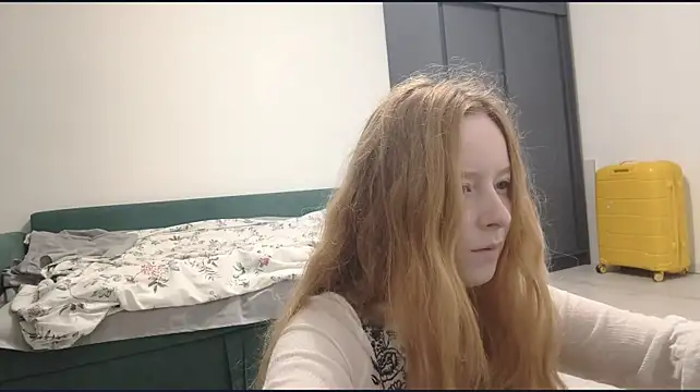 Chat +18 de KateVibe_01 ao vivo