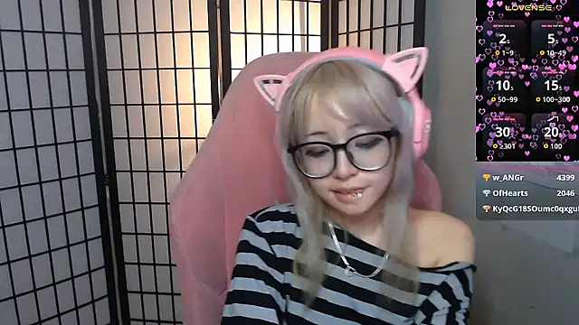 Živý XXX chat SaxonDibs
