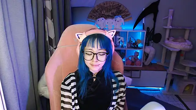 SaxonDibs' Live XXX Chat