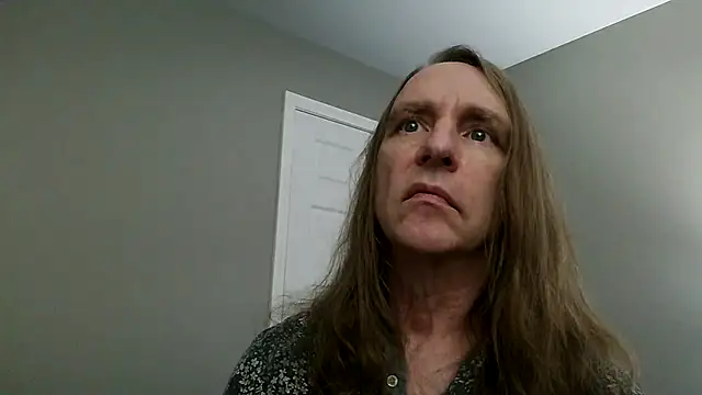 Magnus_Luv Show in webcam