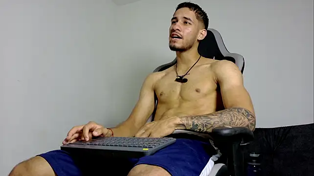 JakeMonroe Adlı Modelin Web Kamerası Şovu