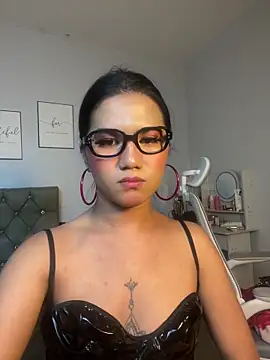 JassmineLove Show in webcam