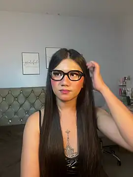 JassmineLove webcam show