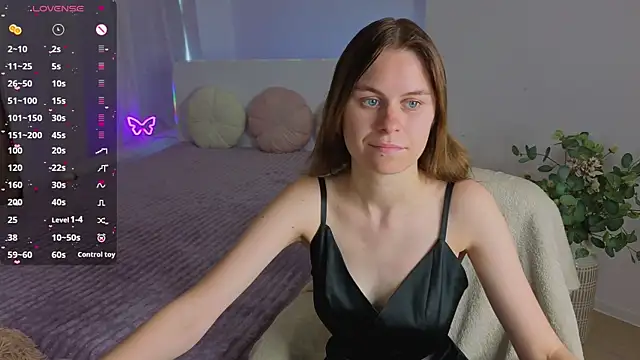 Nikkyy_reed's Live XXX Chat