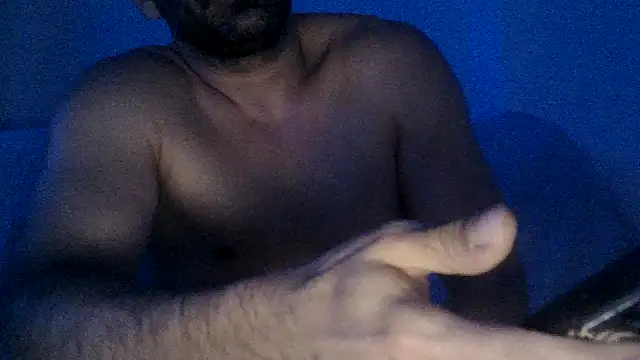 pedro_power: διαδικτυακό σόου στην κάμερα