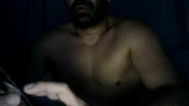 הופעת וובקאם של pedro_power