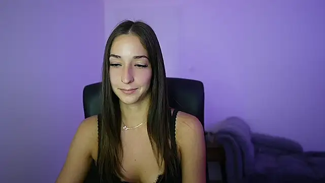 Živý XXX chat Crystalbrunette18