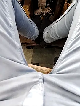 X-boy-11 Show in webcam