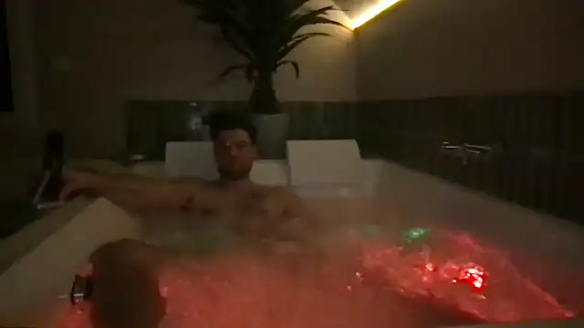 YoloNude Pertunjukan Webcam