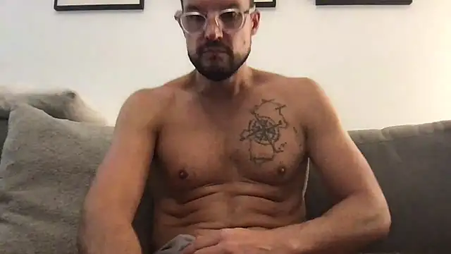 YoloNude webcam show