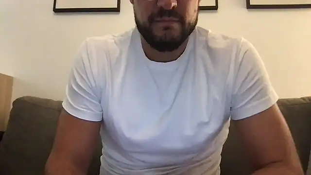 YoloNude Webcamshow