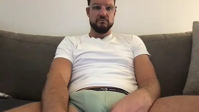 YoloNude Webcamshow