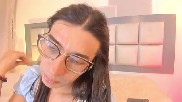 Živý XXX chat Maddie_Ray