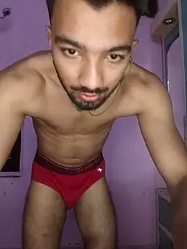 Show modela ItsPlayboy031 na web-kameri