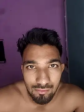 ItsPlayboy031's Webcam Show