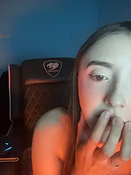 XXX chat uživo modela Nonnyiris