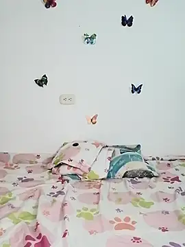 Phòng Chat Trực Tiếp honey_hornie
