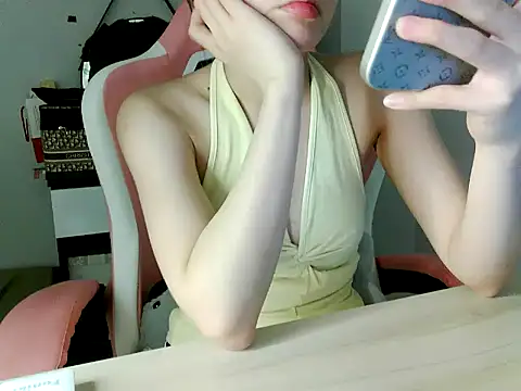 Webkamerová show lucienguyen