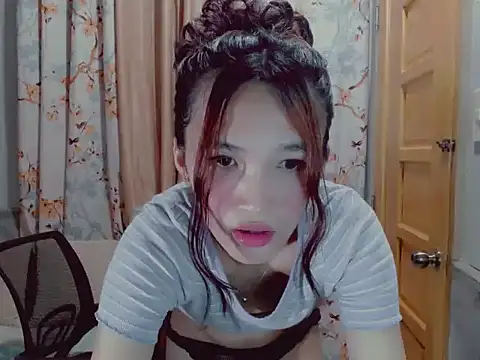 Urblossom_princessxxx's Webcam Show