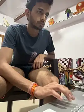 Cuteaadi's Webcam Show