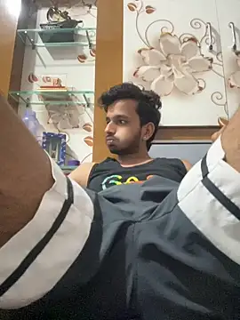 Cuteaadi webcam show