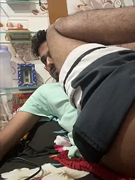 Cuteaadi Webcam Show