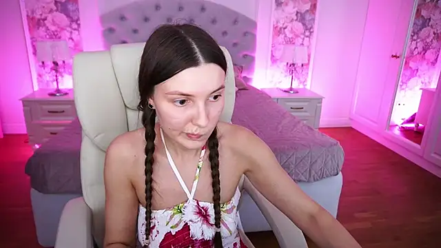 AshleyBaie Adlı Modelin Canlı XXX Sohbeti