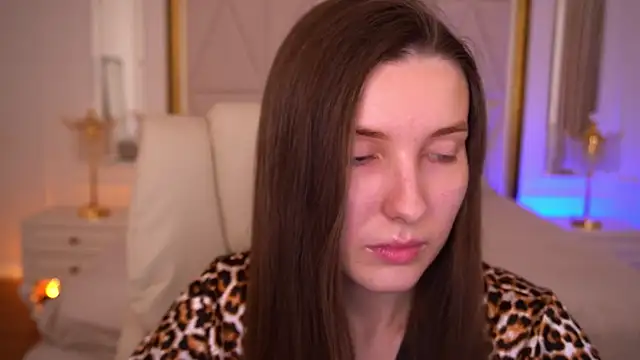 AshleyBaie Adlı Modelin Canlı XXX Sohbeti