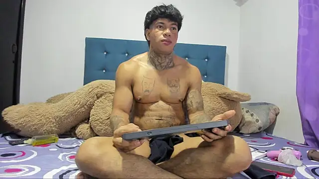 daamonxxx19_ Show Webcam