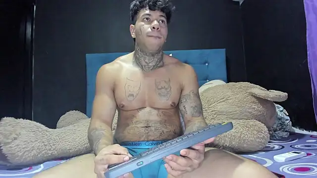 daamonxxx19_ 网络视讯表演