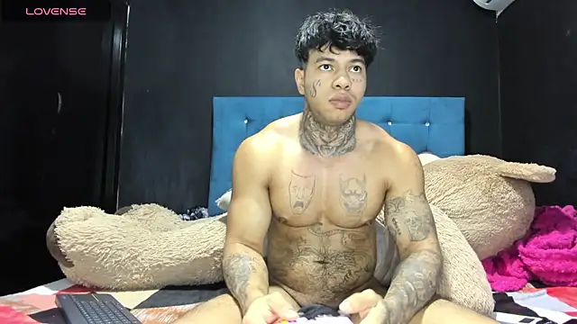 daamonxxx19_'s Webcam Show