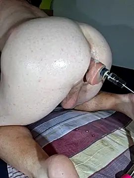 Sexsweety29: διαδικτυακό σόου στην κάμερα