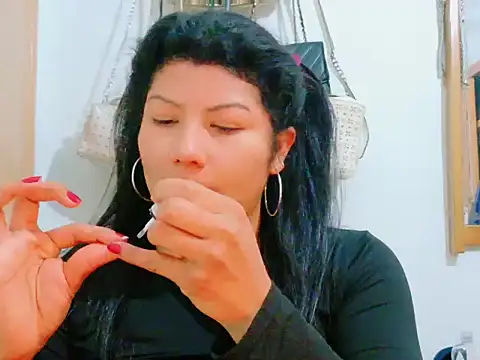 دردشة MojaditPussy الجنسية المباشرة