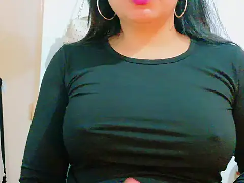 MojaditPussy élő XXX-chatje