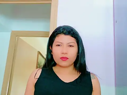 MojaditPussy élő XXX-chatje