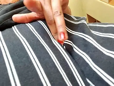 Show Webcam de MojaditPussy